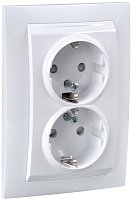 Розетка с заземлением Schneider Electric Unica 1-м. 2 мод. шторки белый